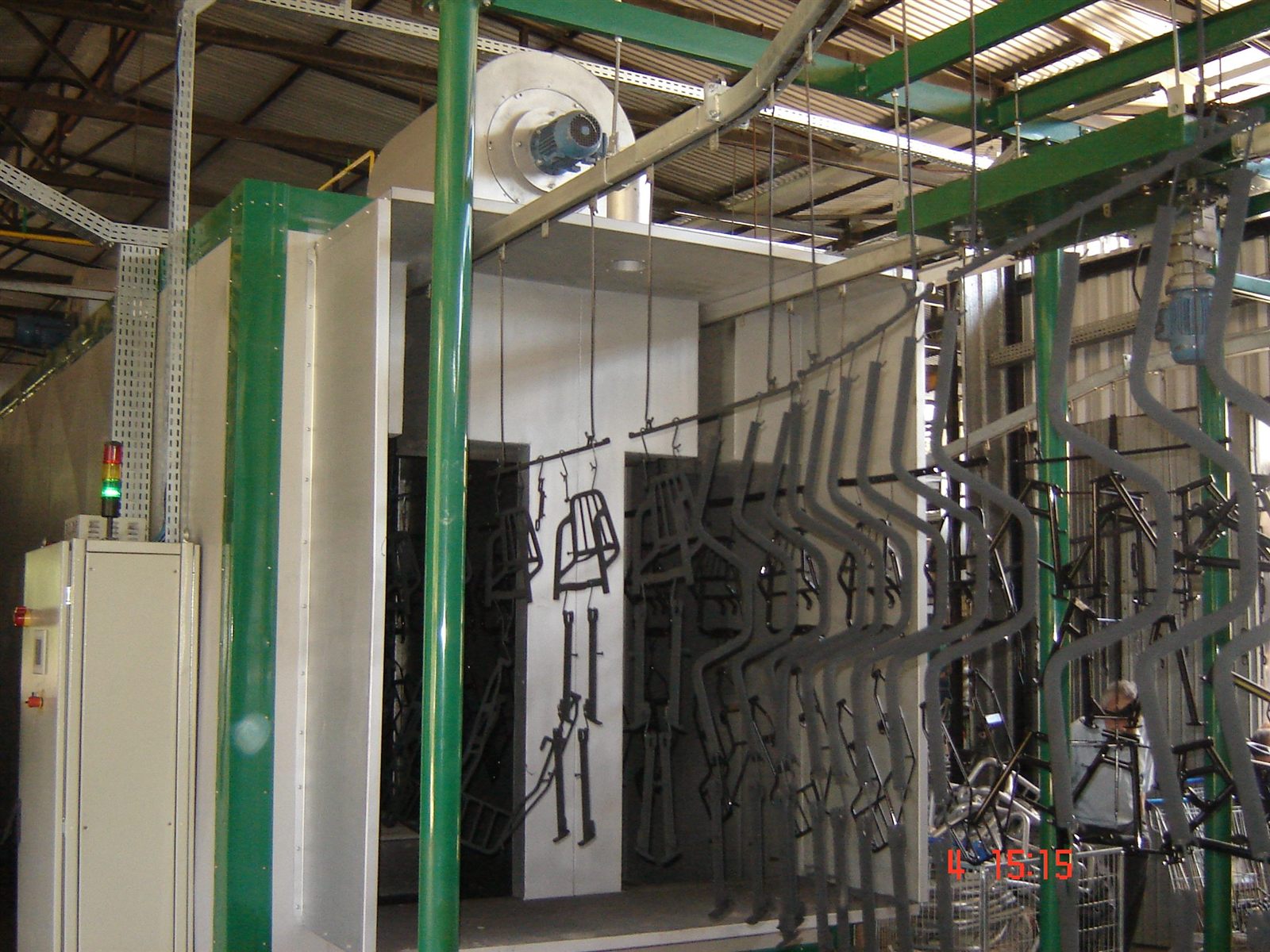 Estufa de cura para processo de pintura industrial