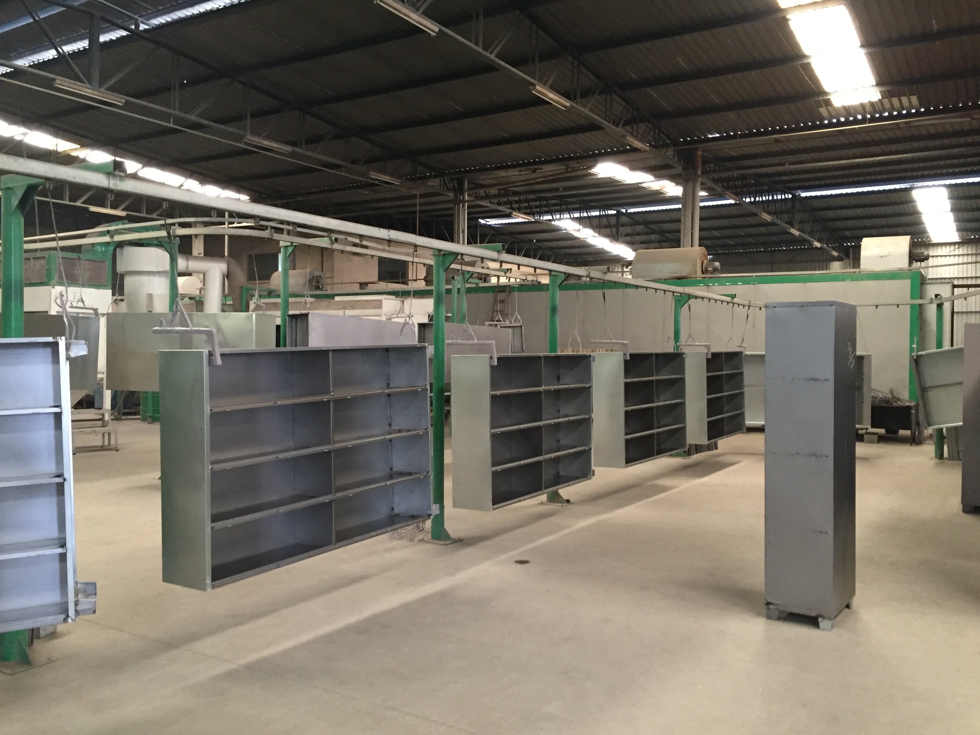 Gabinete metálico autoportante para painel elétrico
